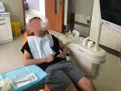 -茂菊口腔连锁(浦东南路店)