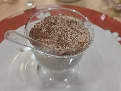 -黄浦江游览十六铺3号码头网红自助餐