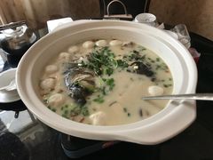 鱼头鱼丸汤-又见炊烟私房菜(敬亭路店)