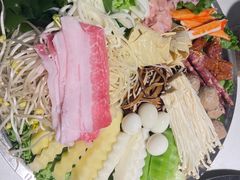 -老房老舍重庆火锅(假日城市店)