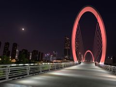 -南京眼步行桥