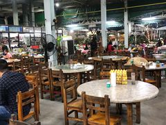 大堂-四川小胡子海鲜(丁村万人海鲜广场店)