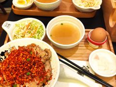 -熊吞·大碗丼烧肉饭(济宁万达广场店)