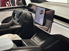 -TESLA 特斯拉(上海太古汇体验店)