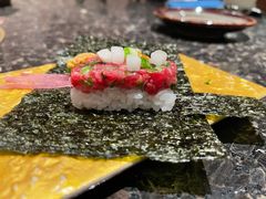 北京店的和牛海胆手卷-老乾杯和牛烧肉(王府中环店)