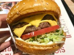 -The Habit Burger Grill 哈比特汉堡(爱琴海店)