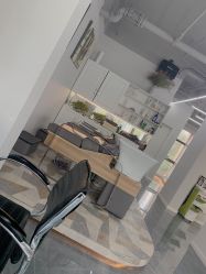 -茶发Salon·烫发染发理发