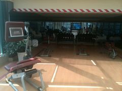 哑铃及器械-喜来登大酒店健身中心