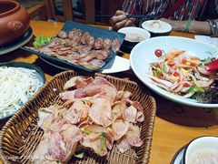 -老滇山寨•云南特色菜•地方菜•民族风情歌舞表演(金碧店)