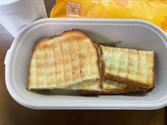 咖椰吐司-HELLO 27 意面·沙拉·帕尼尼