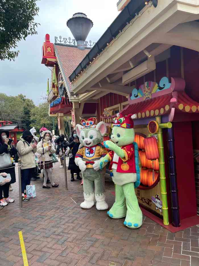 老车站商店-"原来这家商店叫老车站商店,怪不得抬头看到.