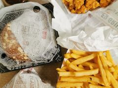 -The Habit Burger Grill 哈比特汉堡(爱琴海店)