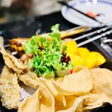 天热就爱这一口‼️太不可思议，非周末的中午要排队❓
