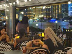 -Chili's Cafe&Bar奇利斯(滨江店)