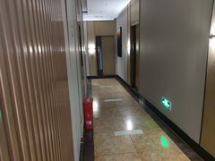 -金色印象·4K影院式足体养生(杨家坪西郊店)