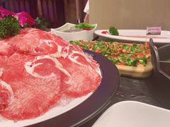 潮酷小嫩牛-热火朝天鲜切牛肉火锅(南强街巷店)