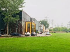 -蓝地时尚庄园(北京清河营地铁站店)