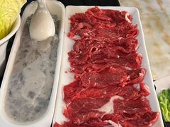 -潮汕三宝鲜牛肉火锅