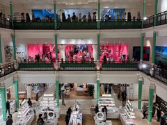 -乐蓬马歇百货公司(Rive Gauche)