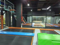 -蹦贝运动中心·蹦床·攀岩·闯关(龙岗店)