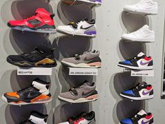 -Air Jordan(世贸天阶店)