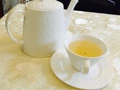 -燕庭·纯燕窝·甜品下午茶(南京西路店)