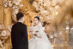 -艾米丽婚纱礼服