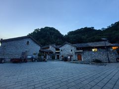 -高荡千年布依古寨旅游景区