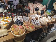 -纳鲁孜·新疆特色餐厅(上海悦荟广场店)