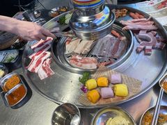 -哈哈碳都·牛肋条无限自助烤肉(台江万达店)