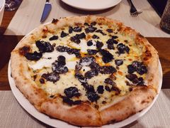黑松露有机蛋Pizza-Atto Primo