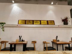 大堂-嘻小北·兰州清汤牛肉面(太平洋森活天地店)