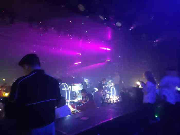 威图酒吧(深圳旗舰店)