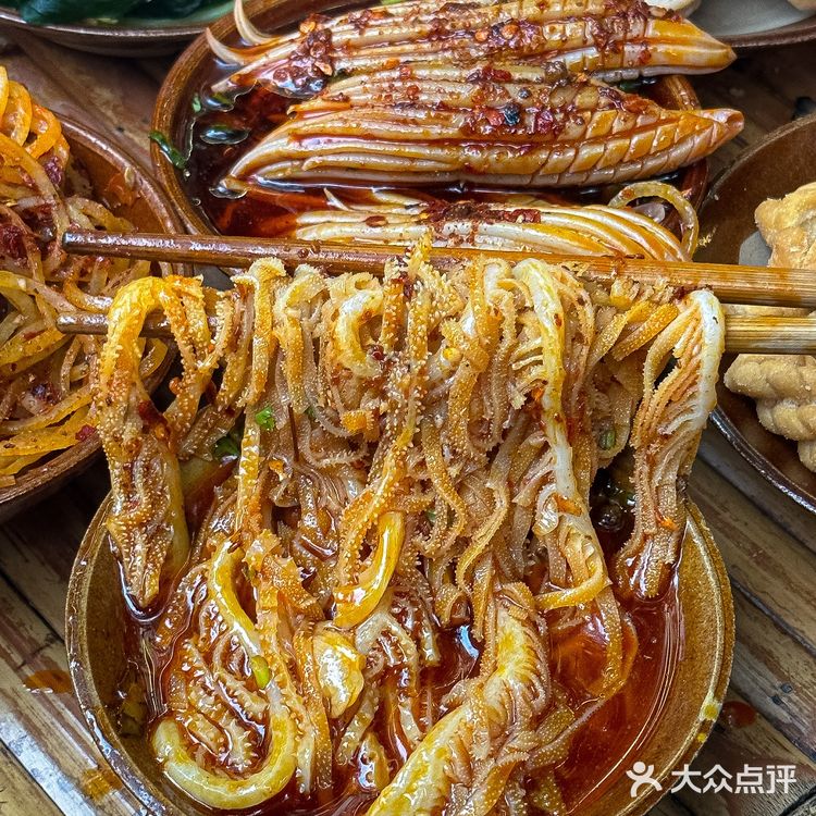 网友没骗我!!!这家社区老火锅真的好好吃🤤