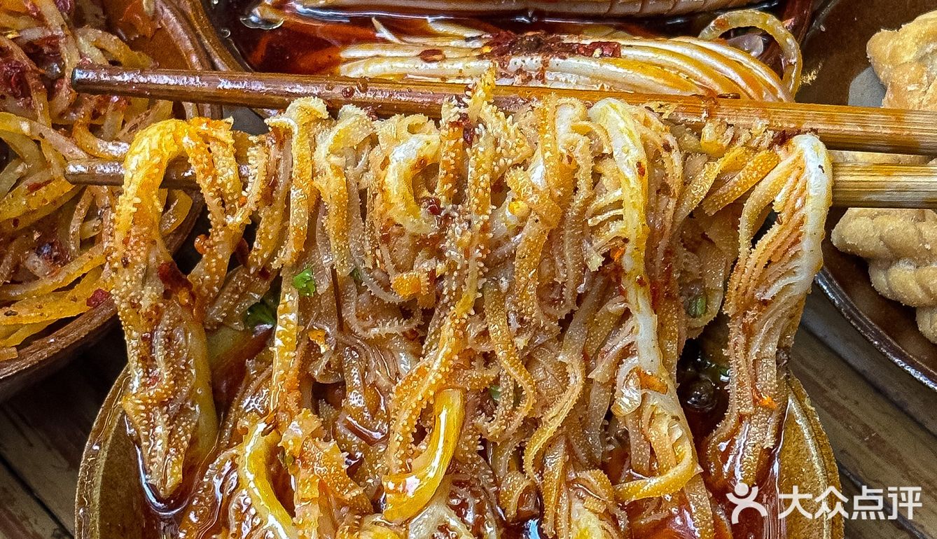 网友没骗我！！！这家社区老火锅真的好好吃🤤