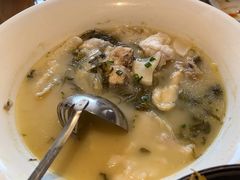 -严记小天府酸菜鱼(西四路店)