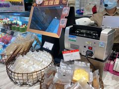 -罗森尼娜(德思勤店)