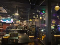 -麦凯伦烧烤·精酿超级工厂店(金桥总店)