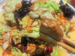 白菜木耳爆豆腐-玉泉酱羊骨饭庄(青吉里店)