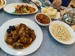 -汗腾格里·风味餐厅(新疆驻京办店)