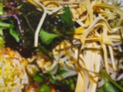 -老码头黑皮肘子锅包肉(赣水路店)