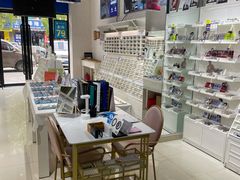 -诺柯视眼镜-蔡司依视路官方工厂店(淞南一店)