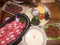 -东巴人鱼豆花火锅(幸福街店)