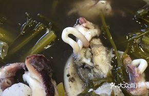 Snow Cabbage Braised Fresh Cuttlefish