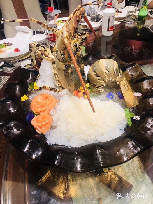 鱼鲜饭香·招牌汽锅剁椒鱼头王图片