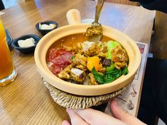 -煲仔皇腊味煲仔饭(经四万达店)