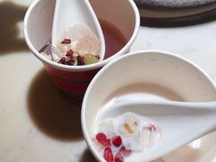 桂花酒酿红豆芋圆-左庭右院鲜牛肉火锅(浦江欢乐颂店)
