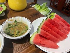 -乡土黄·鲜牛肉火锅·小龙虾(兴业街店)
