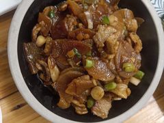 -霄汉牛三鲜湖北砂锅菜(万松园2店)