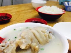 -雷祖芳老妈蹄花店